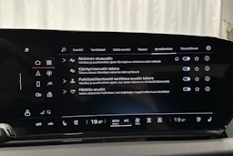 valkoinen Audi A6 e-tron 2025 kuva 33.