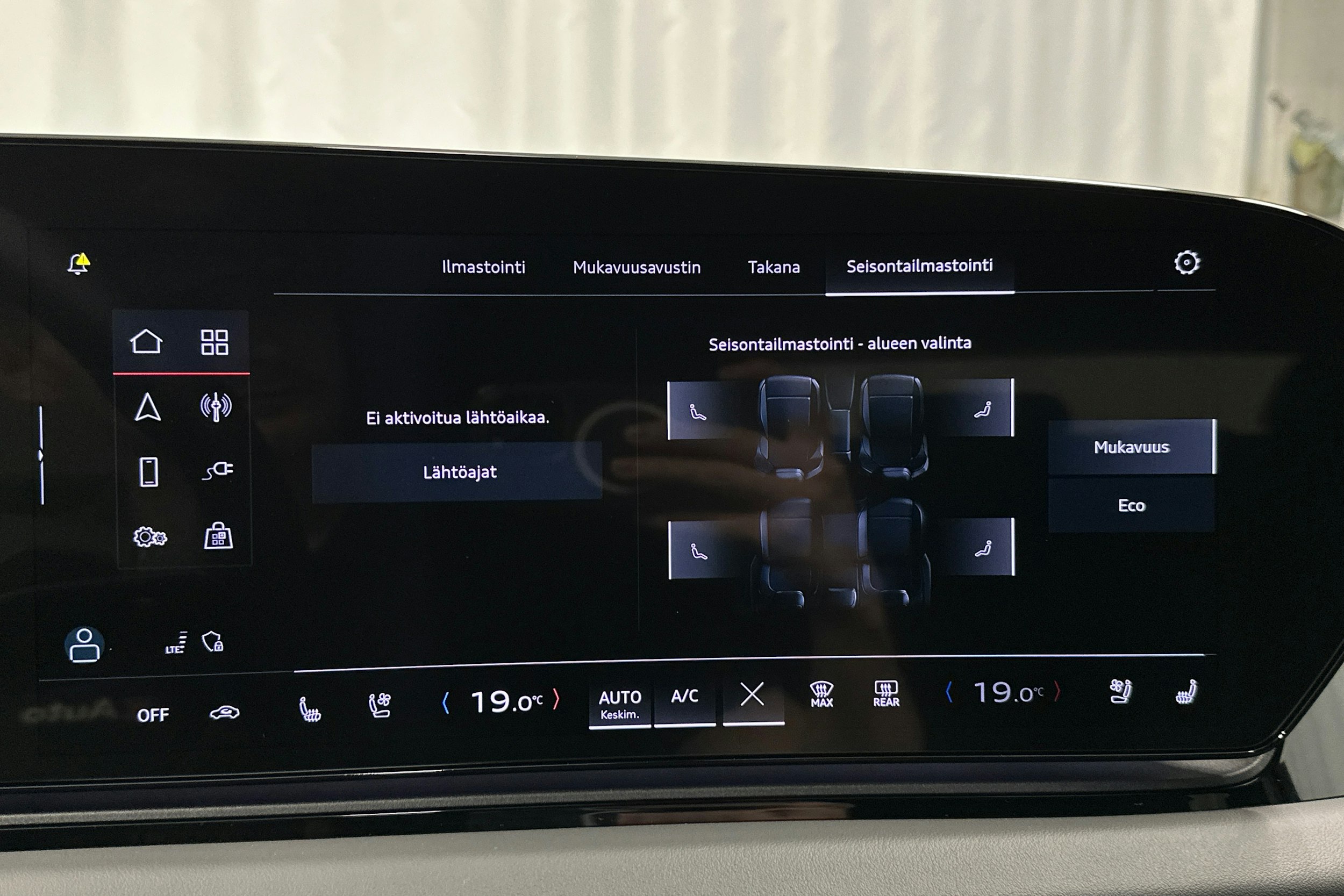 valkoinen Audi A6 e-tron 2025 kuva 34.
