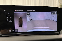 valkoinen Audi A6 e-tron 2025 kuva 35.