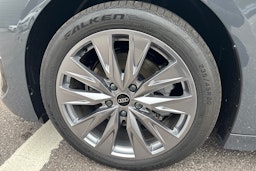 harmaa Audi A6 e-tron 2025 kuva 9.