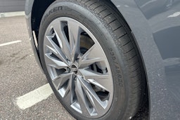 harmaa Audi A6 e-tron 2025 kuva 10.