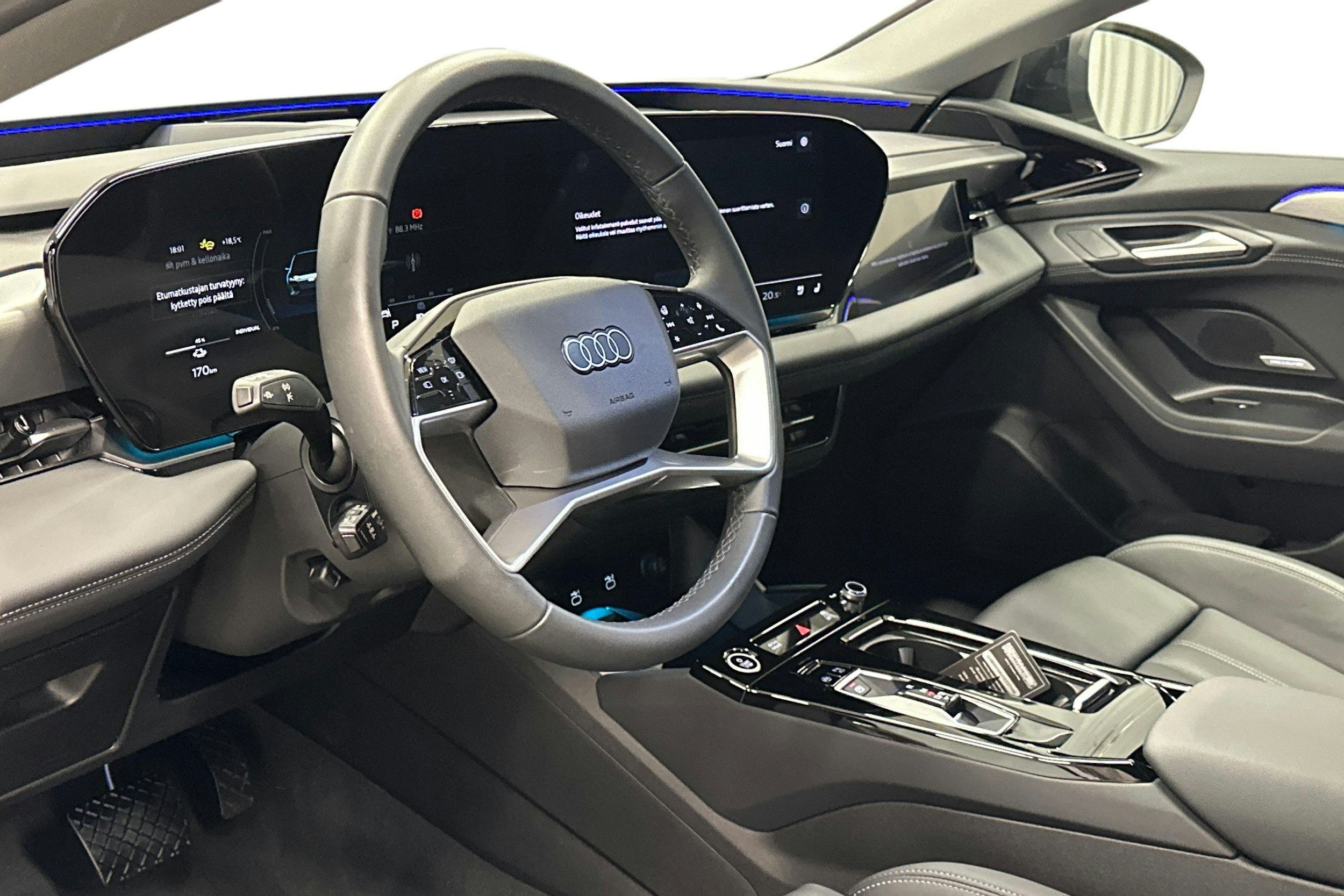 beige Audi A6 e-tron 2025 kuva 7.