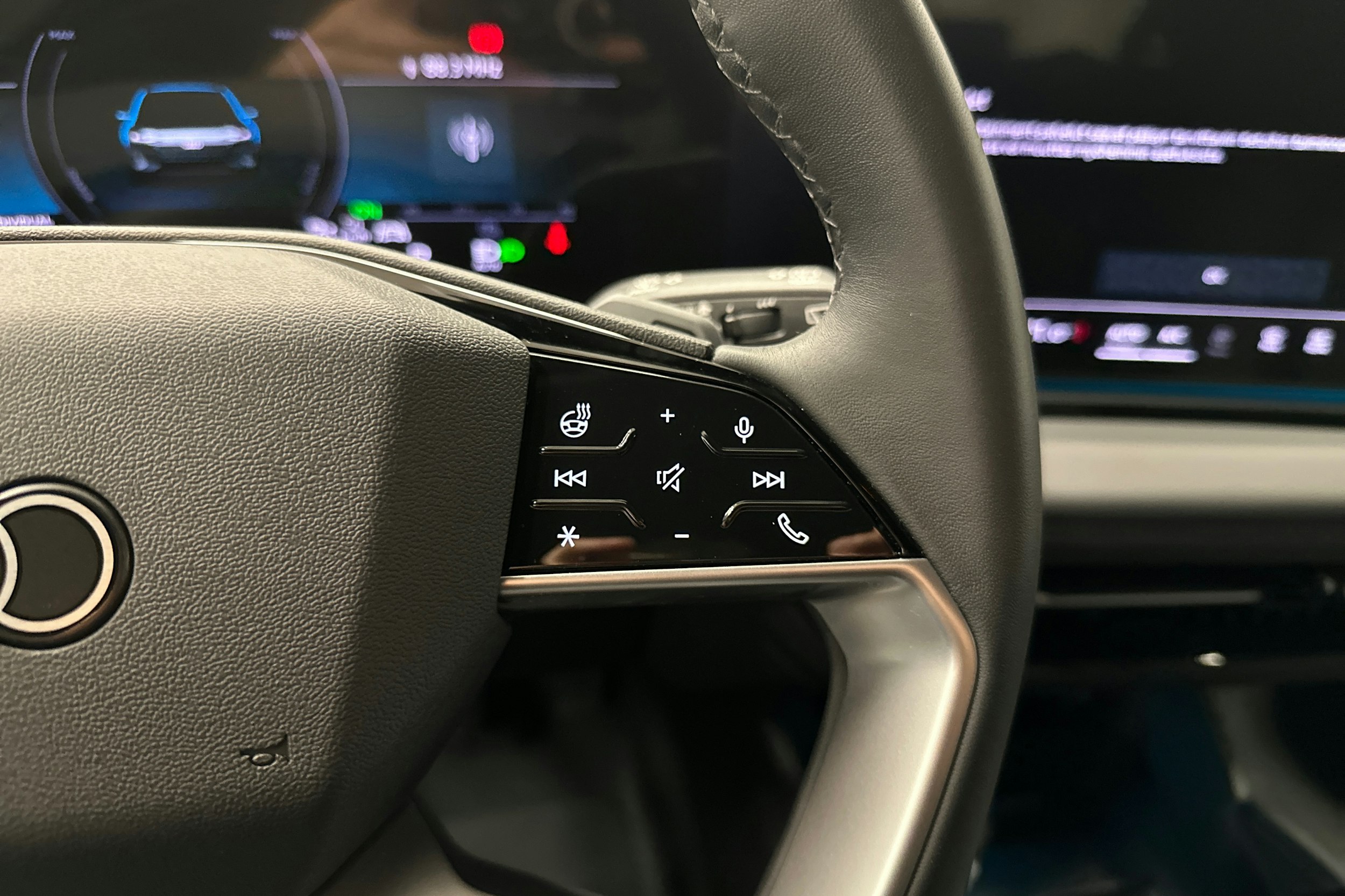beige Audi A6 e-tron 2025 kuva 14.