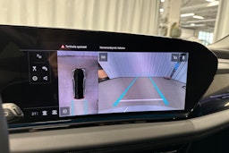beige Audi A6 e-tron 2025 kuva 19.