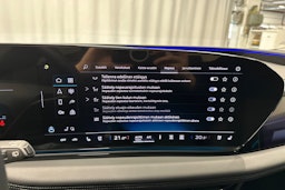 beige Audi A6 e-tron 2025 kuva 26.