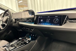 beige Audi A6 e-tron 2025 kuva 34.