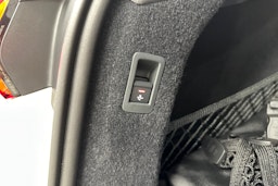beige Audi A6 e-tron 2025 kuva 39.