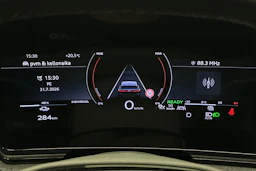 beige Audi A6 e-tron 2025 kuva 13.