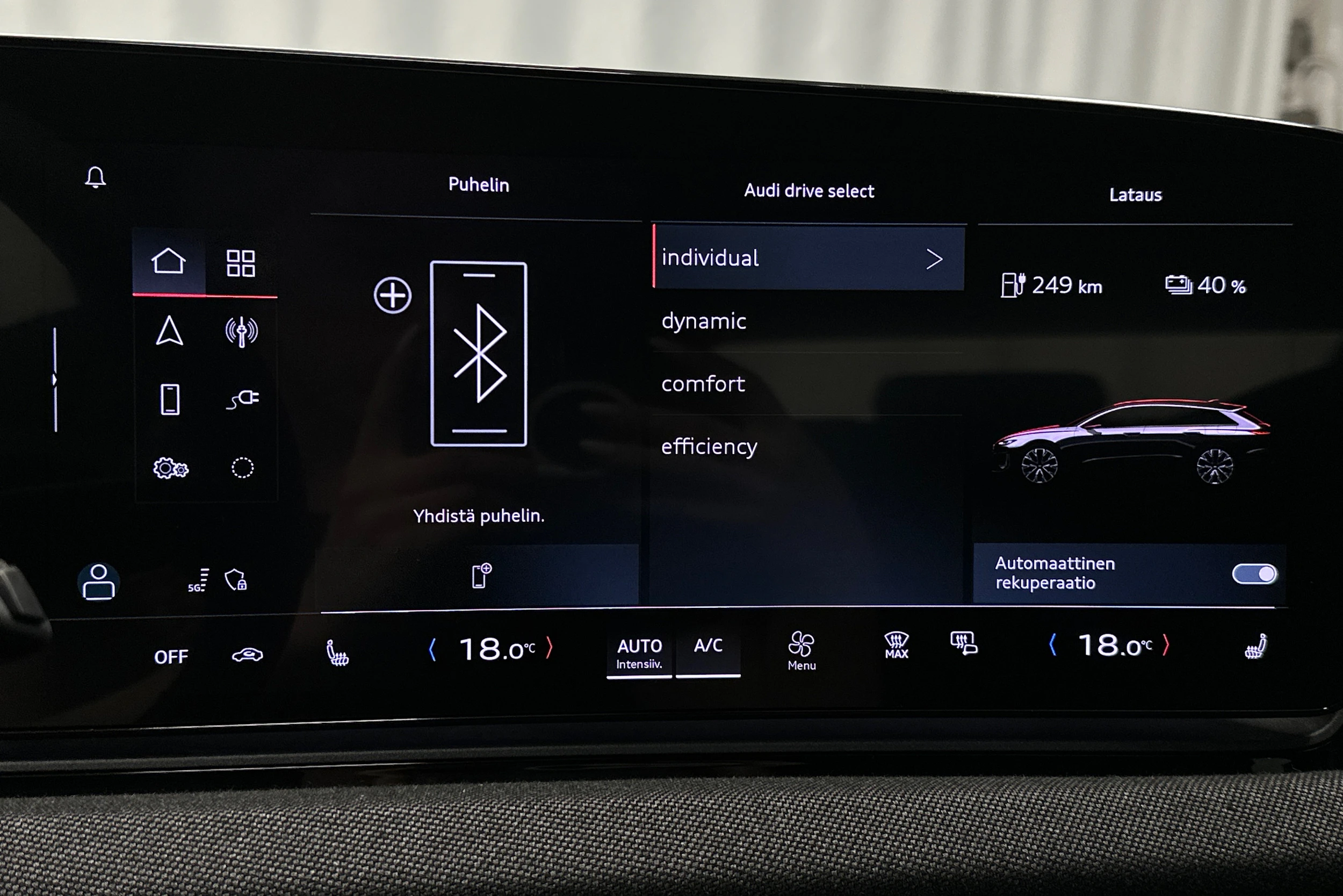 beige Audi A6 e-tron 2025 kuva 17.
