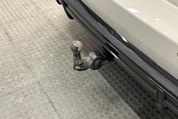 beige Audi A6 e-tron 2025 kuva 40.
