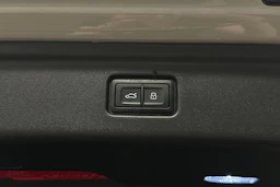 beige Audi A6 e-tron 2025 kuva 42.