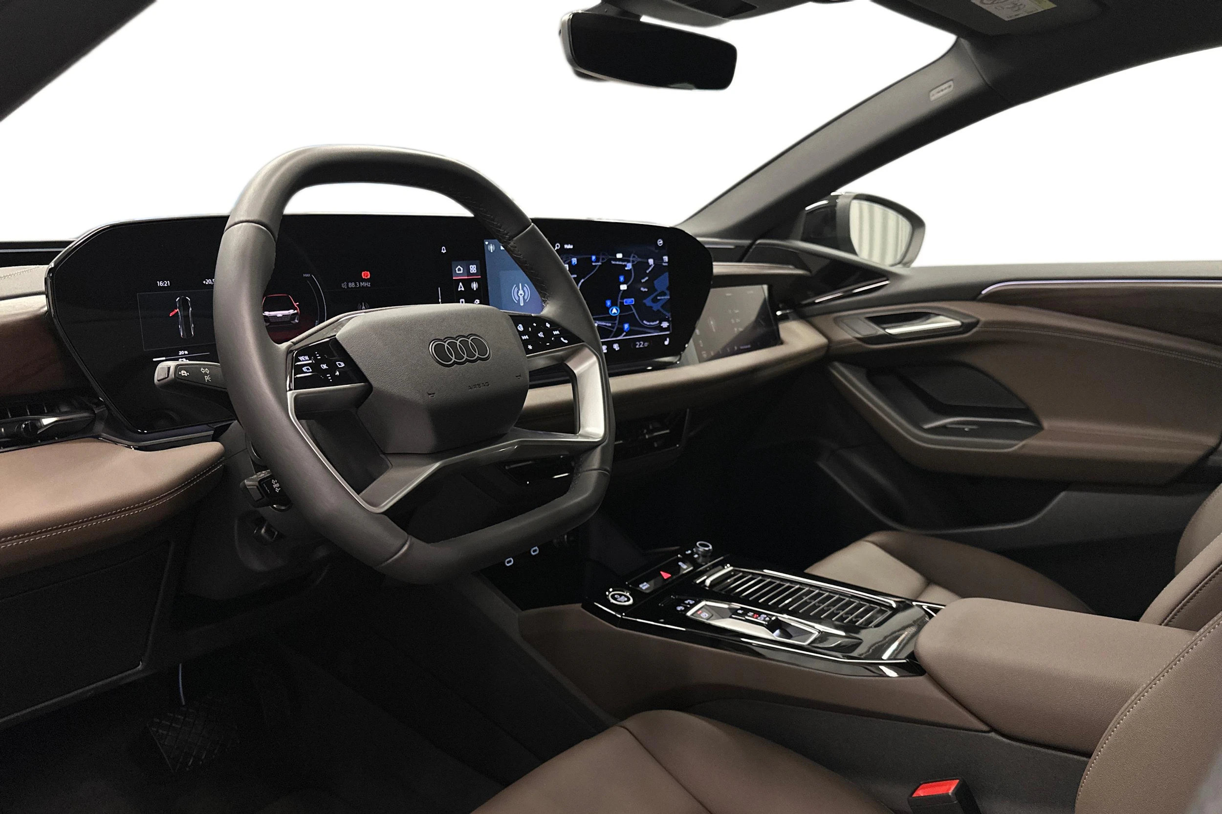 beige Audi A6 e-tron 2025 kuva 6.