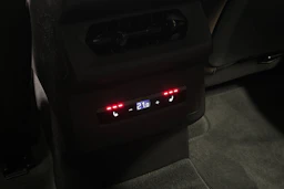 beige Audi A6 e-tron 2025 kuva 14.