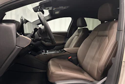 beige Audi A6 e-tron 2025 kuva 15.