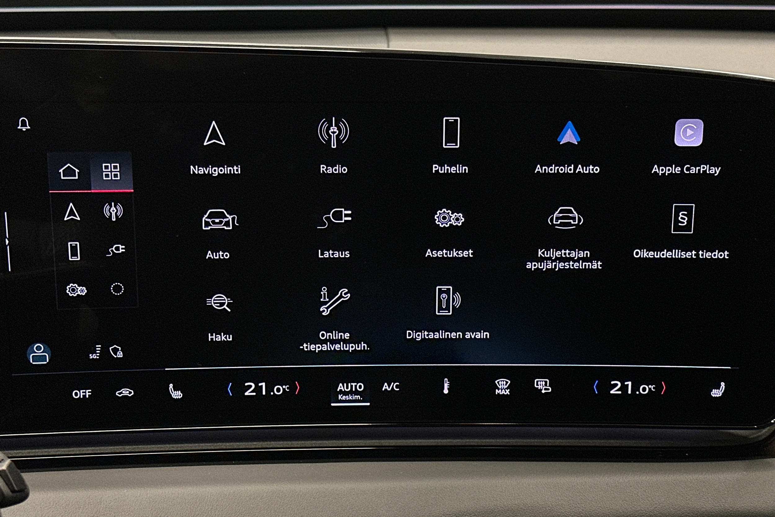 musta Audi A6 e-tron 2025 kuva 18.