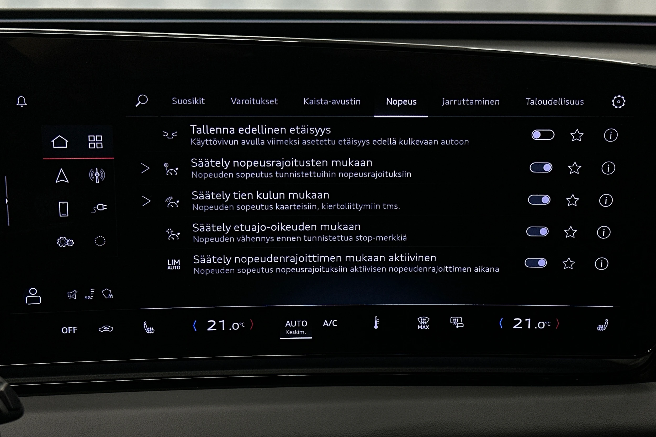 musta Audi A6 e-tron 2025 kuva 26.