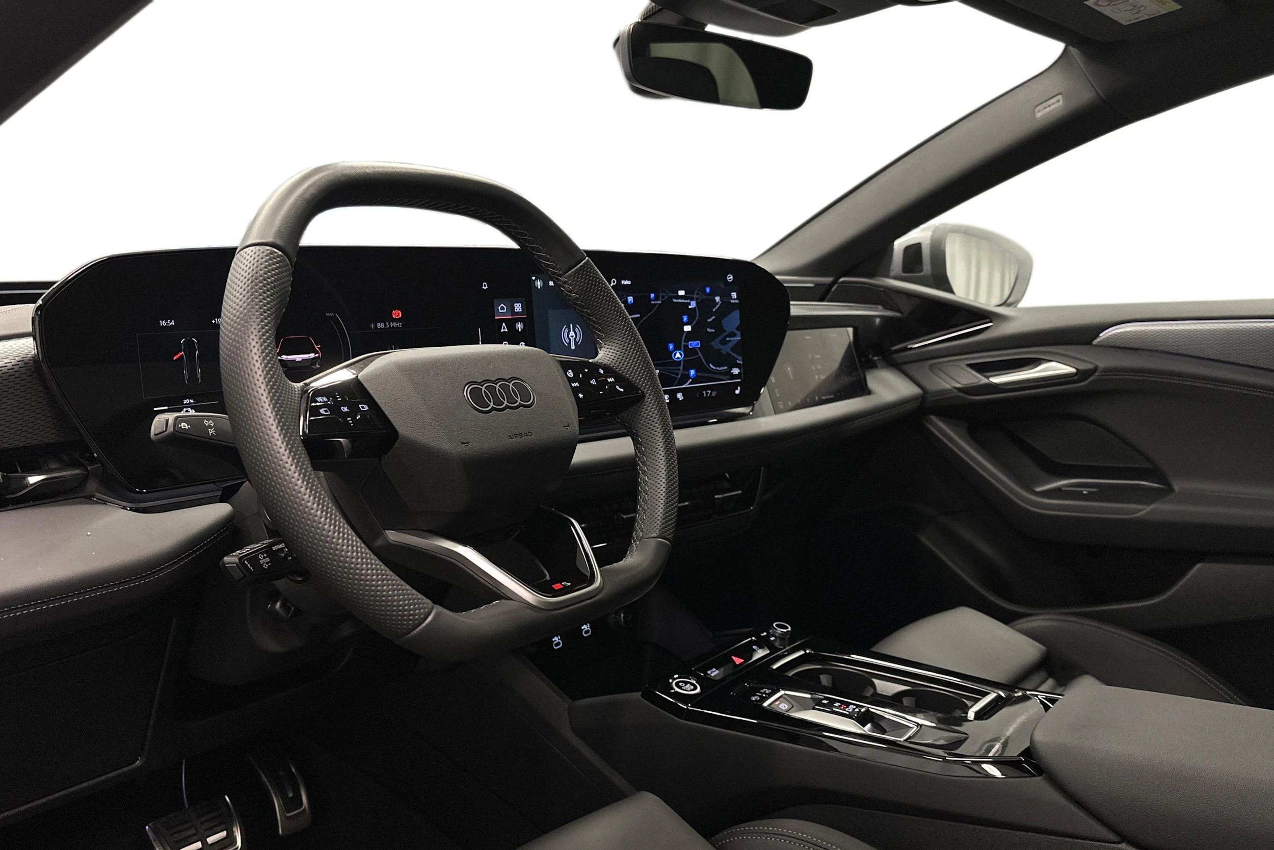 harmaa Audi A6 e-tron 2025 kuva 6.