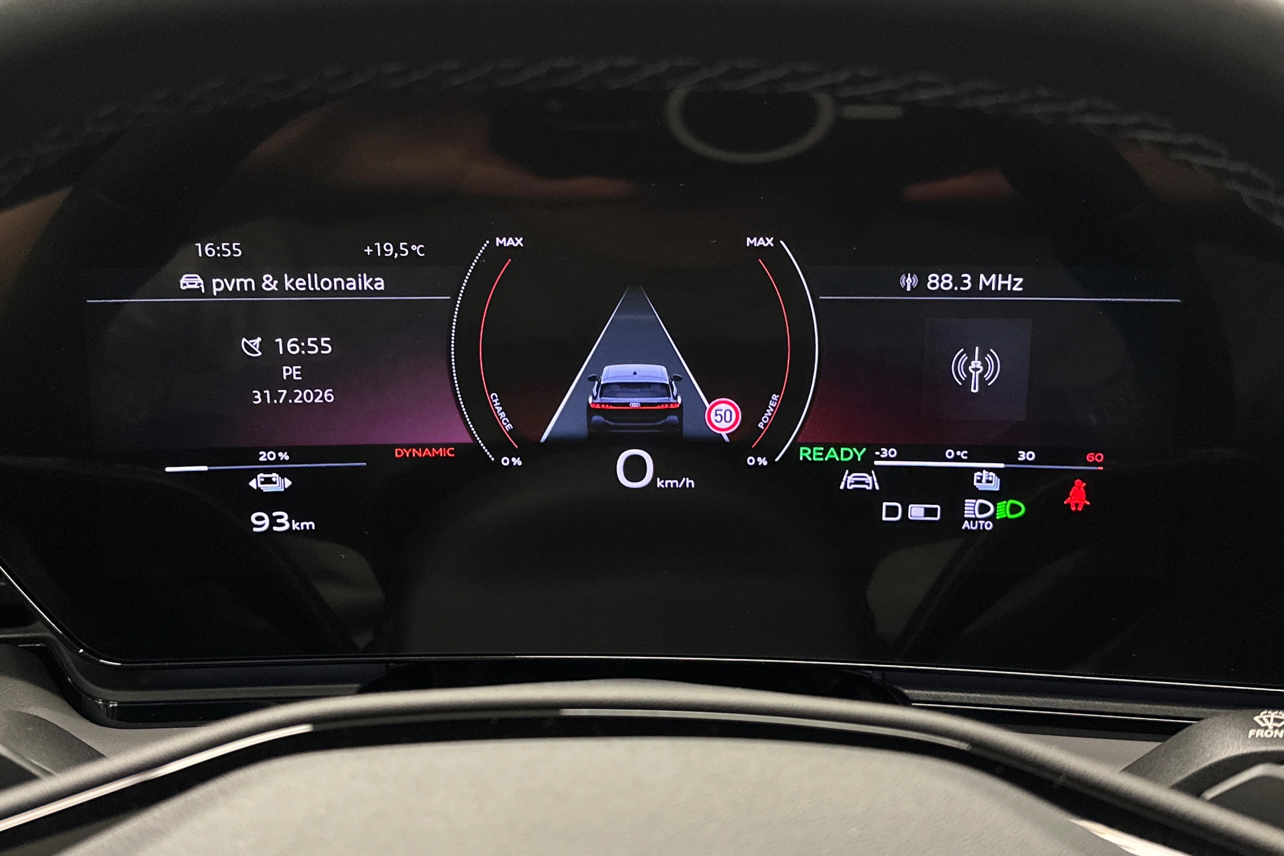 harmaa Audi A6 e-tron 2025 kuva 22.