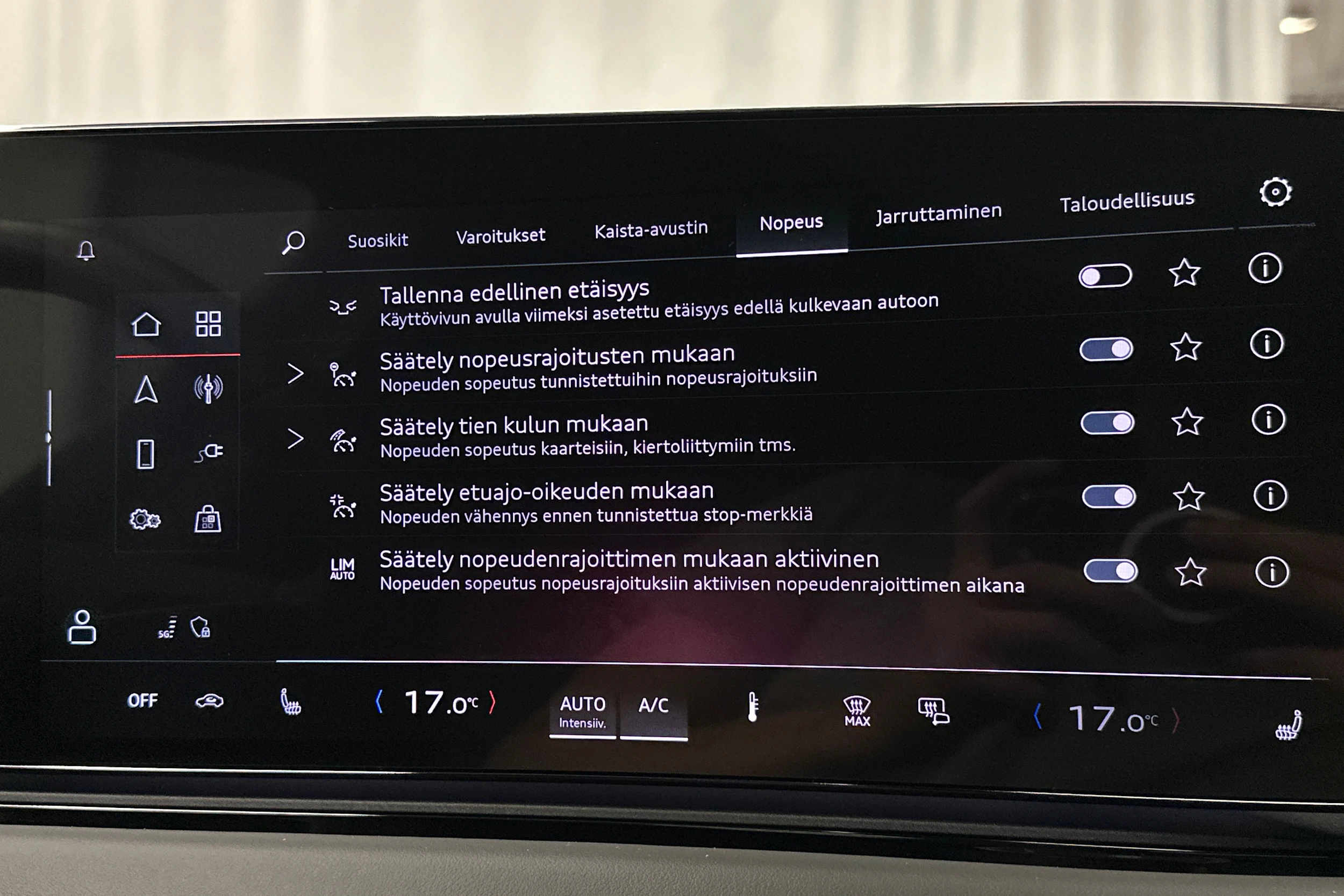 harmaa Audi A6 e-tron 2025 kuva 28.