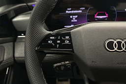 harmaa Audi A6 e-tron 2025 kuva 11.