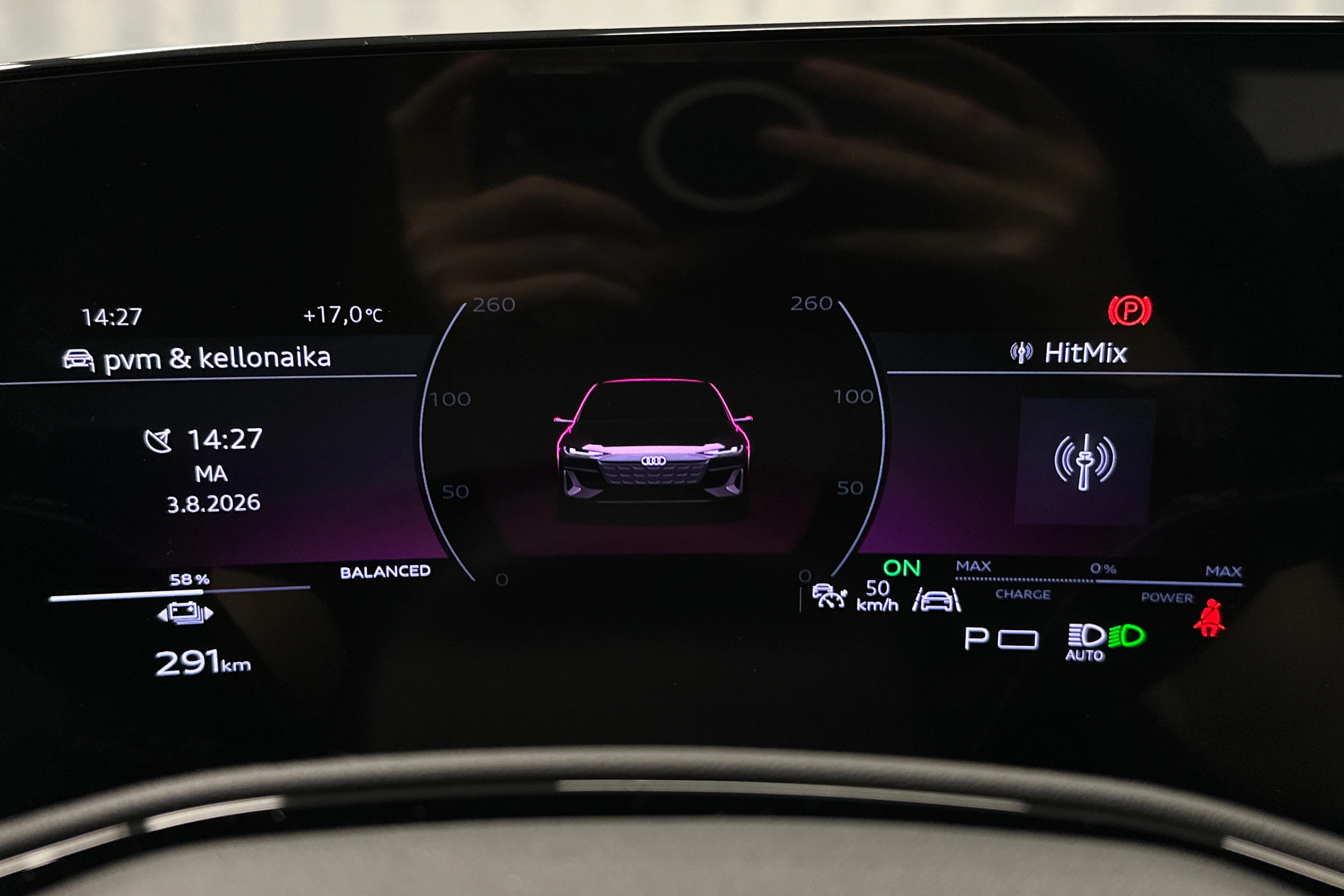 harmaa Audi A6 e-tron 2025 kuva 13.