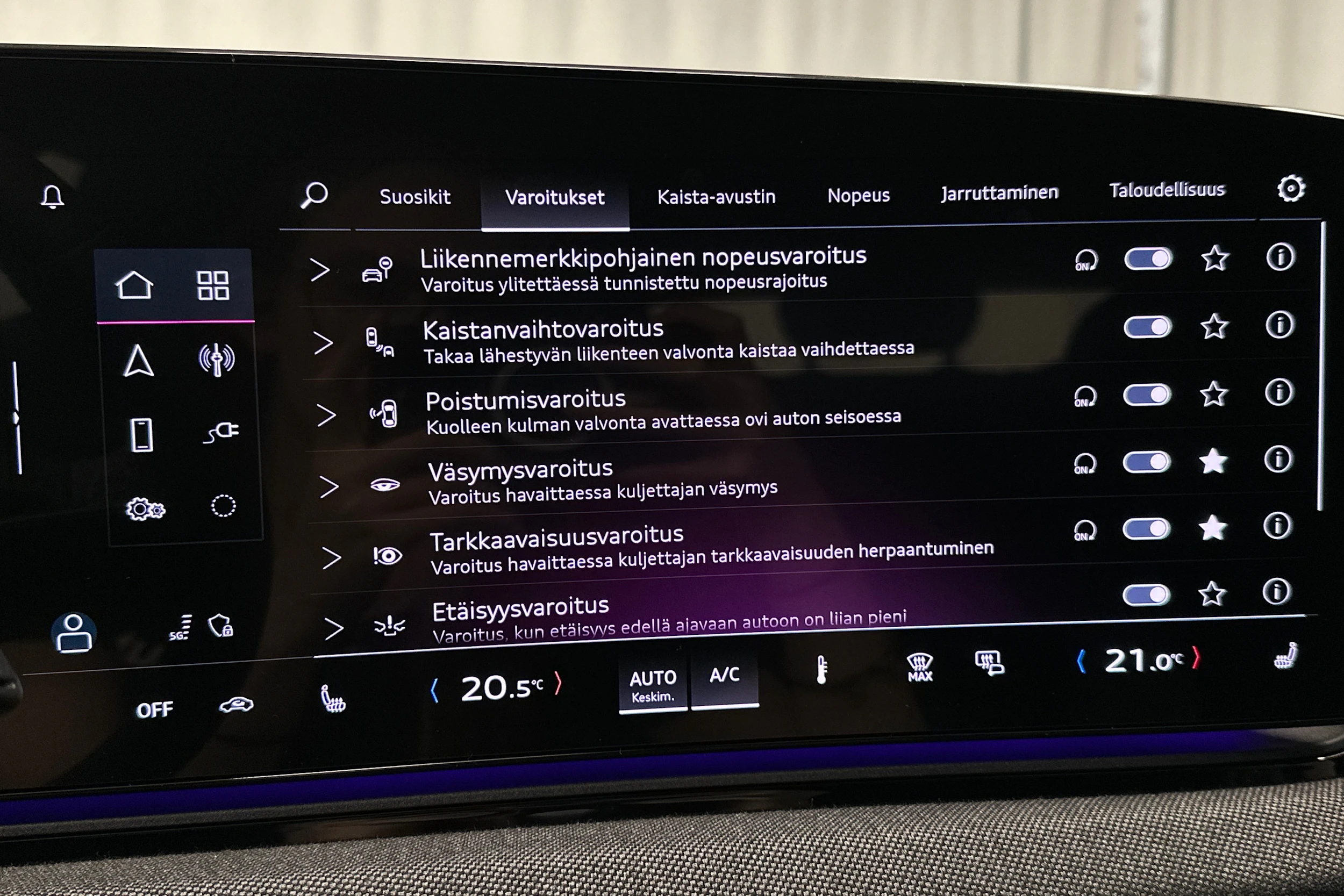 harmaa Audi A6 e-tron 2025 kuva 28.
