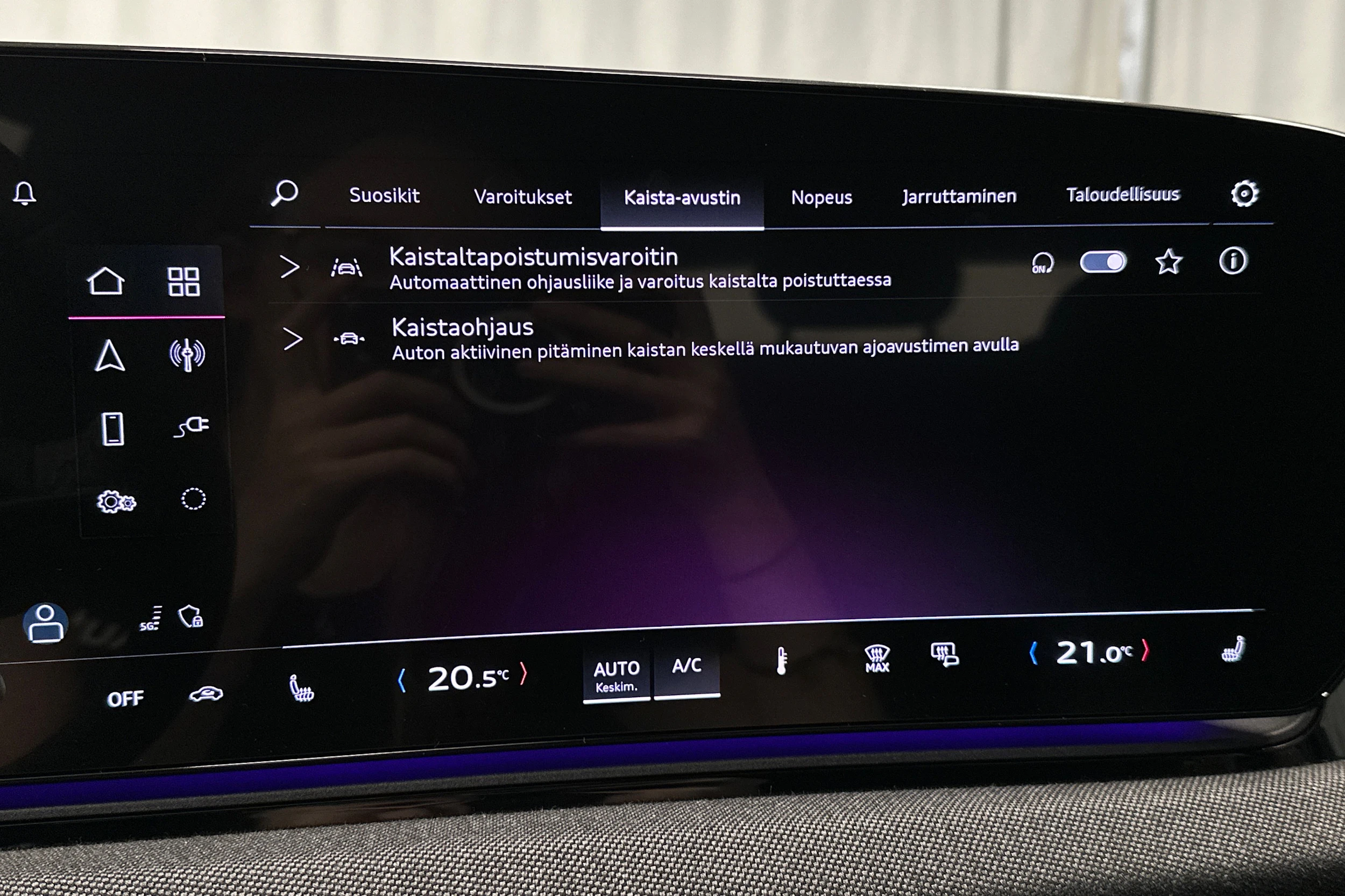 harmaa Audi A6 e-tron 2025 kuva 29.