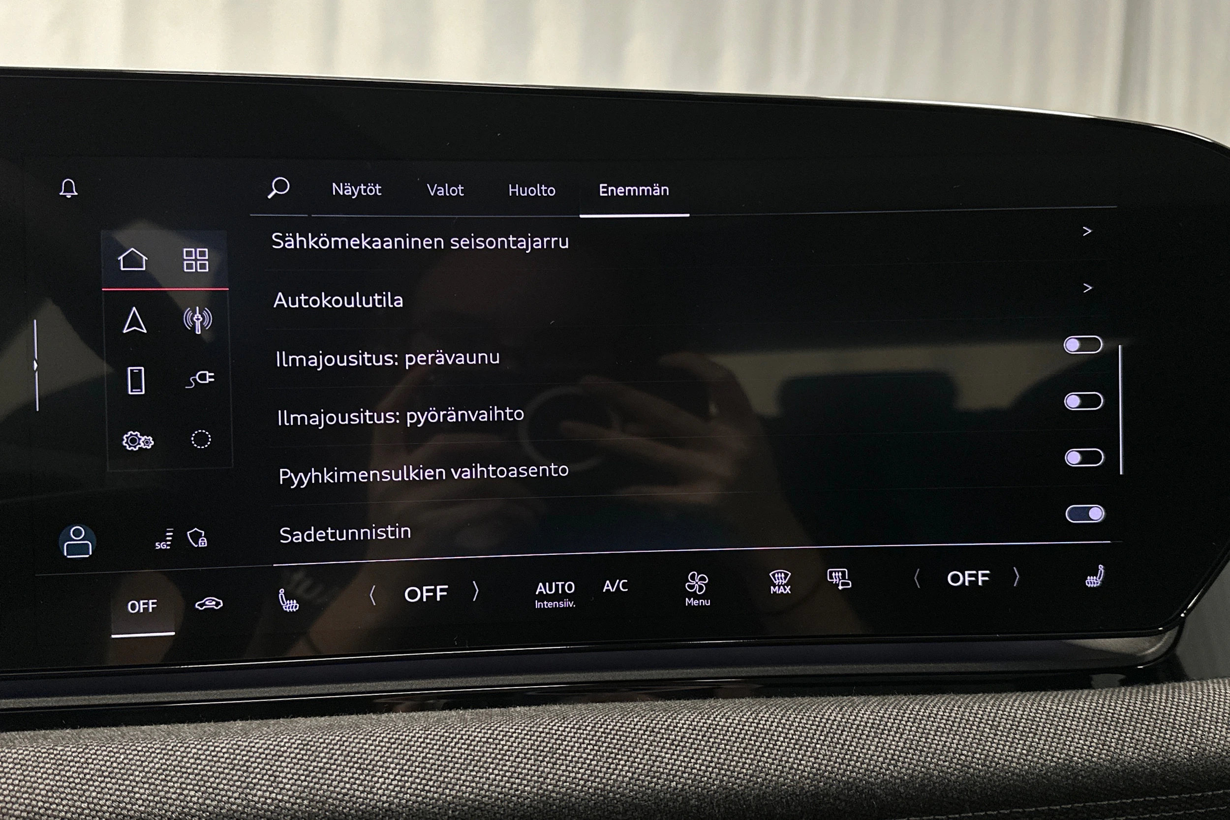 sininen Audi A6 e-tron 2025 kuva 24.