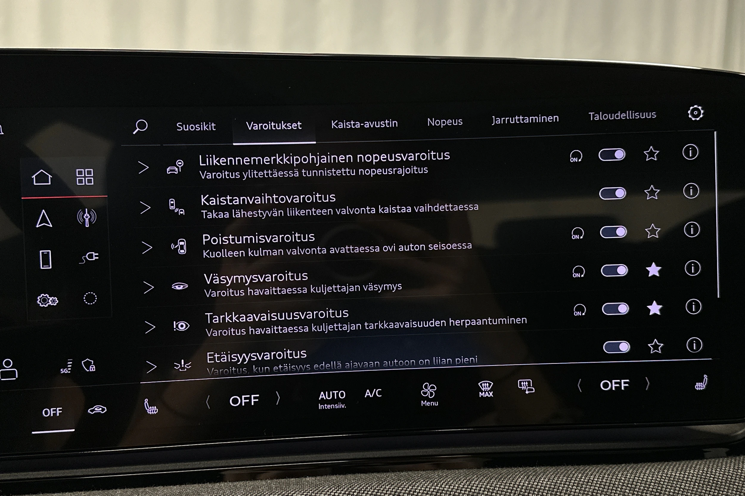 sininen Audi A6 e-tron 2025 kuva 26.