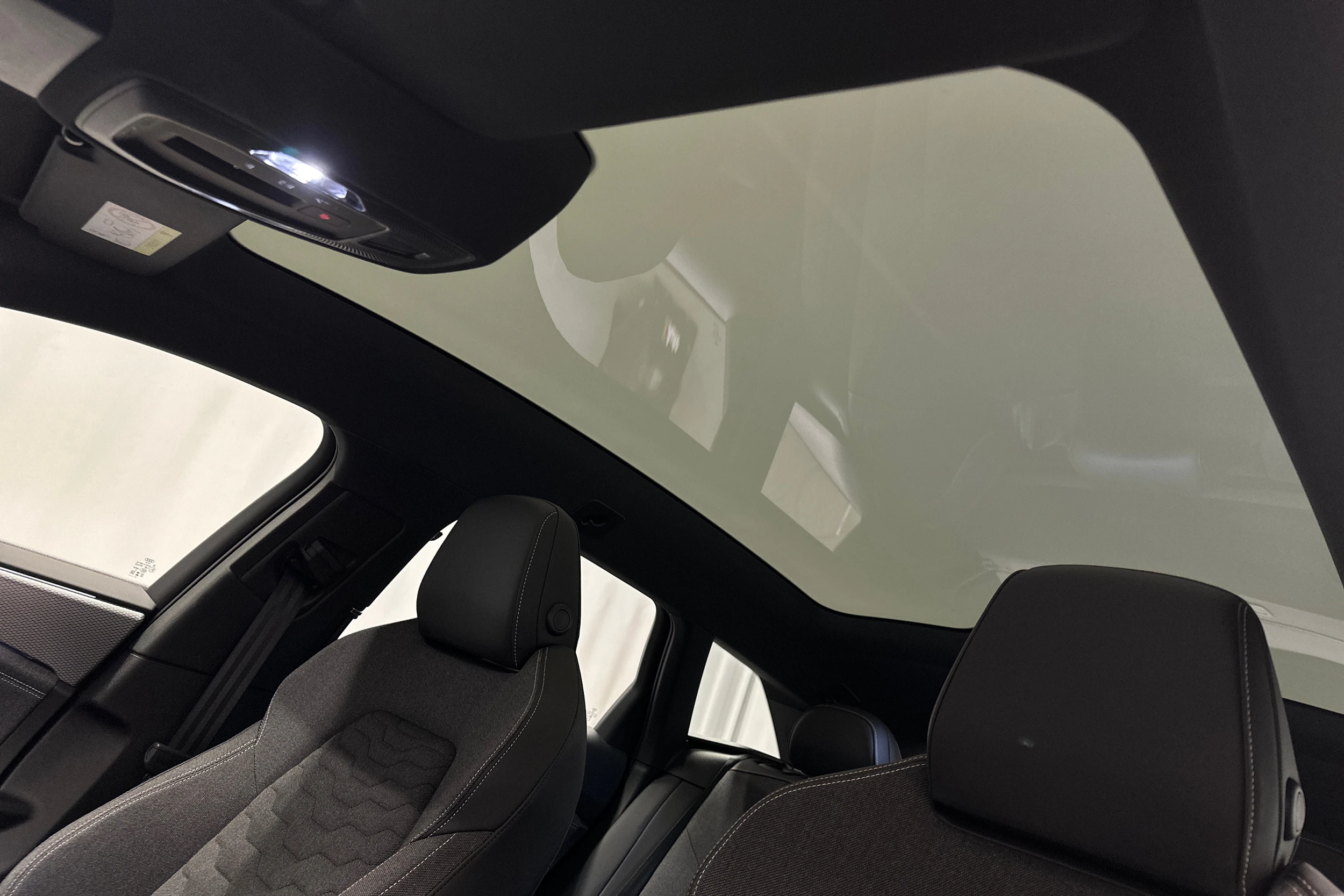 sininen Audi A6 e-tron 2025 kuva 36.