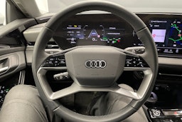 valkoinen Audi A6 e-tron 2025 kuva 14.