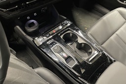 valkoinen Audi A6 e-tron 2025 kuva 15.