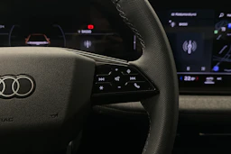 beige Audi A6 e-tron 2025 kuva 12.