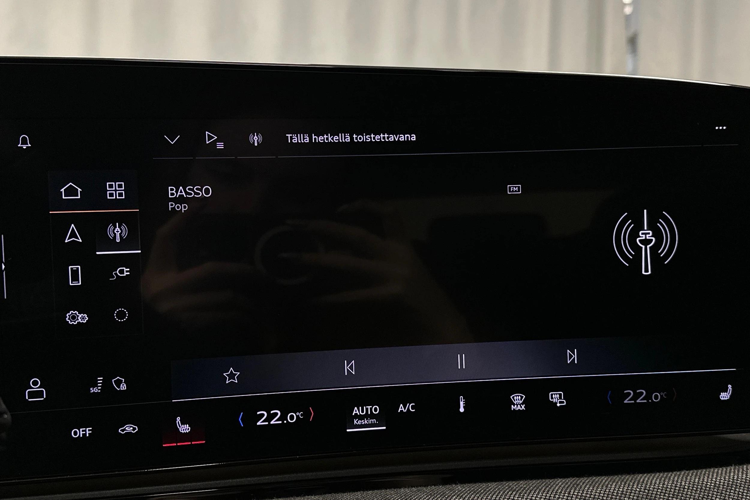 beige Audi A6 e-tron 2025 kuva 19.