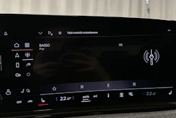 beige Audi A6 e-tron 2025 kuva 19.