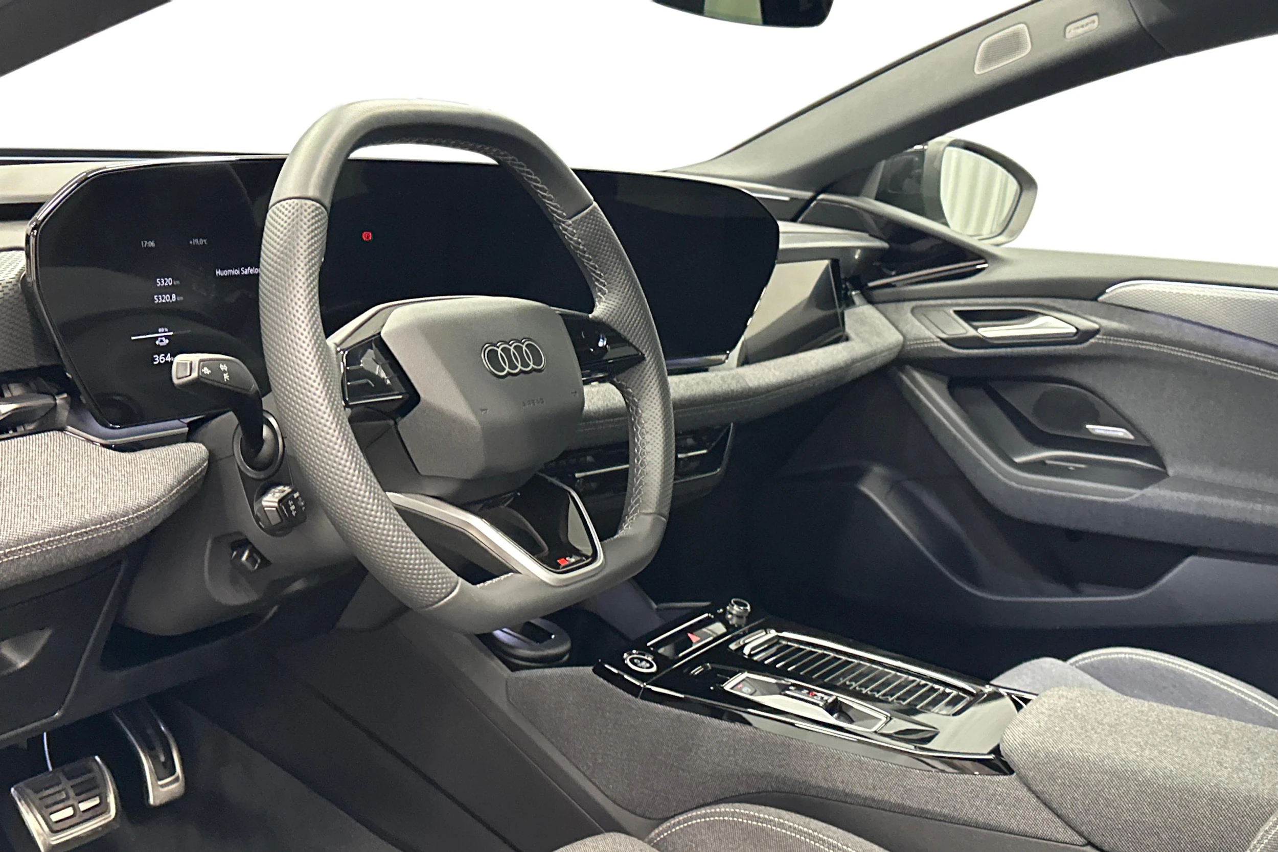keltainen Audi A6 e-tron 2025 kuva 6.
