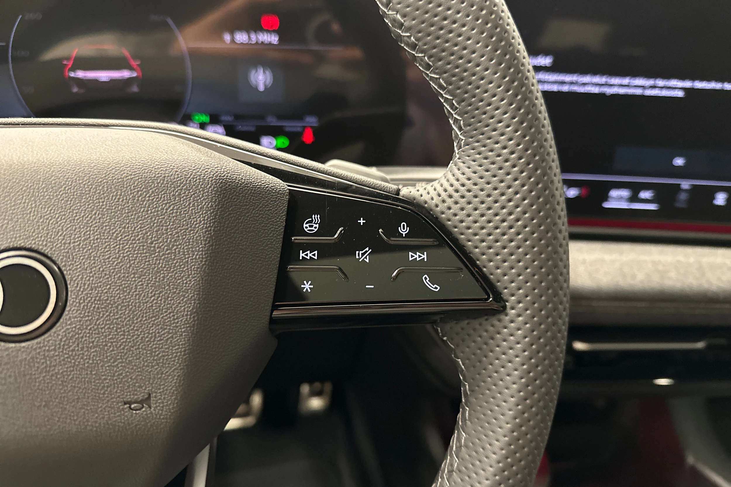 keltainen Audi A6 e-tron 2025 kuva 12.