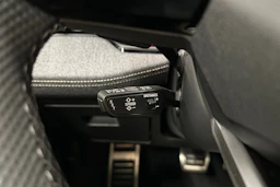keltainen Audi A6 e-tron 2025 kuva 13.