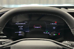 keltainen Audi A6 e-tron 2025 kuva 14.