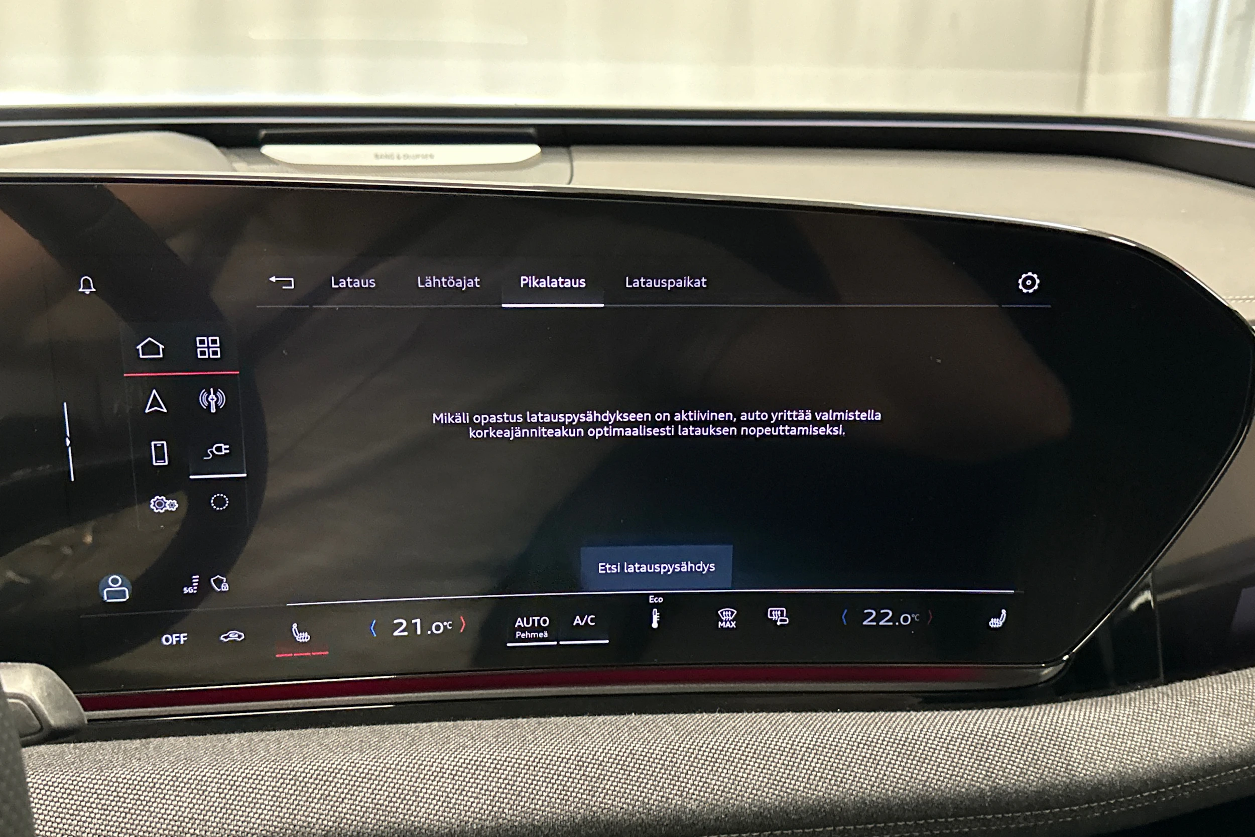 keltainen Audi A6 e-tron 2025 kuva 18.