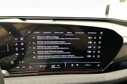 keltainen Audi A6 e-tron 2025 kuva 21.