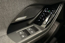 keltainen Audi A6 e-tron 2025 kuva 23.