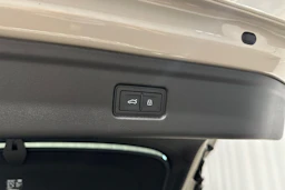 keltainen Audi A6 e-tron 2025 kuva 28.