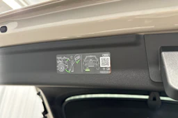 keltainen Audi A6 e-tron 2025 kuva 29.