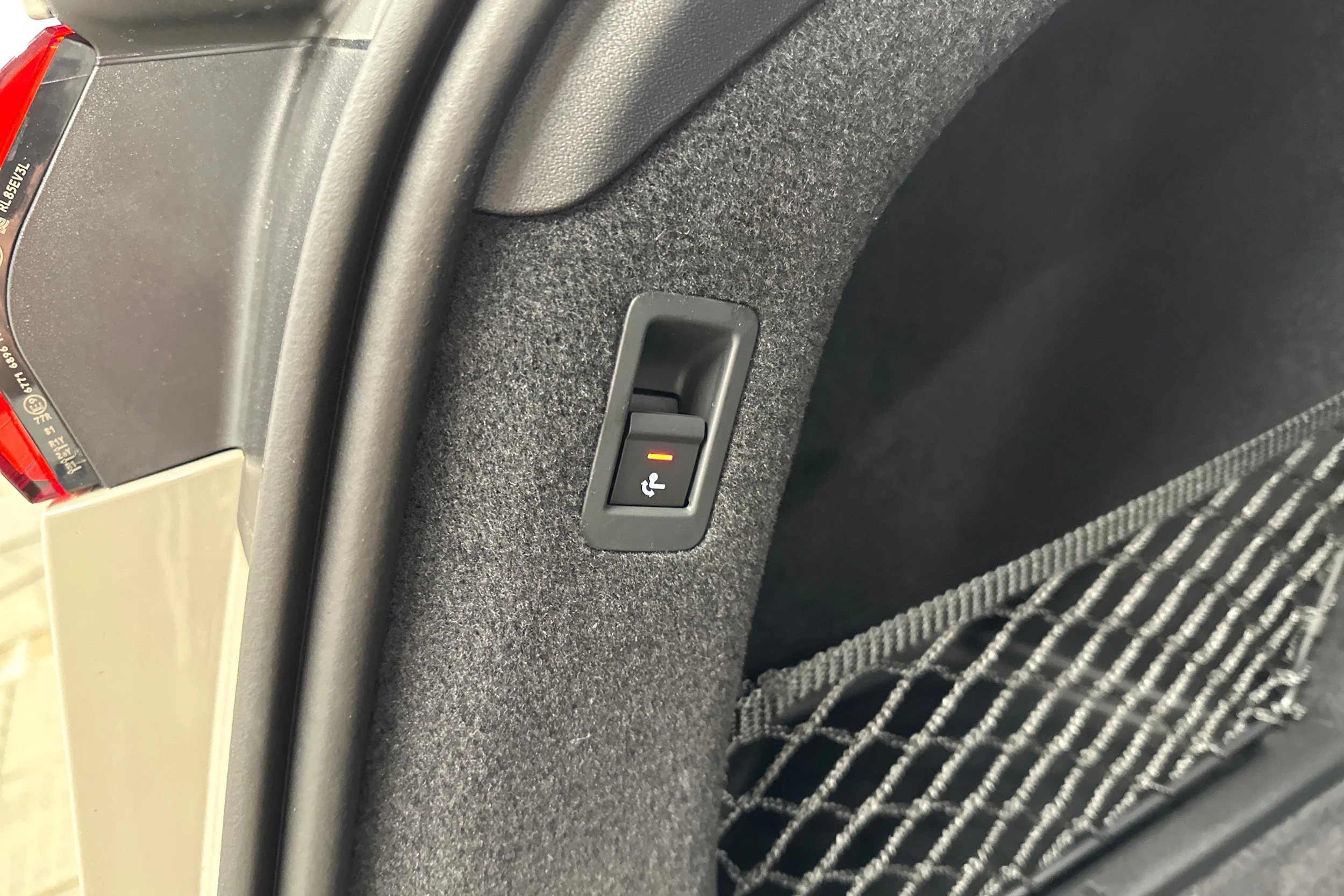 keltainen Audi A6 e-tron 2025 kuva 30.