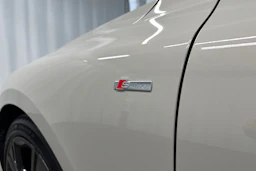 keltainen Audi A6 e-tron 2025 kuva 32.