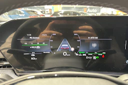 valkoinen Audi A6 e-tron 2025 kuva 5.