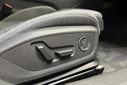 valkoinen Audi A6 e-tron 2025 kuva 12.