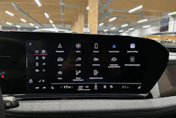 valkoinen Audi A6 e-tron 2025 kuva 18.