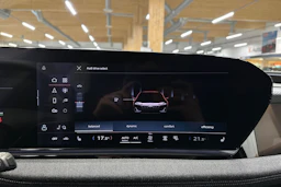 valkoinen Audi A6 e-tron 2025 kuva 20.